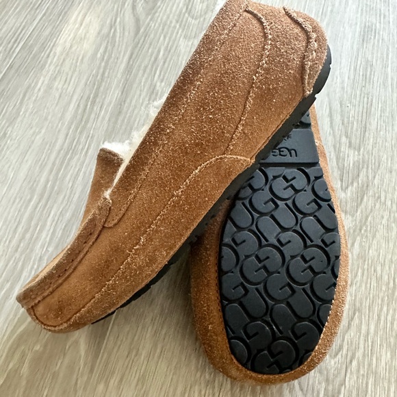 Ugg kids Ascot slipper - Picture 3 of 5